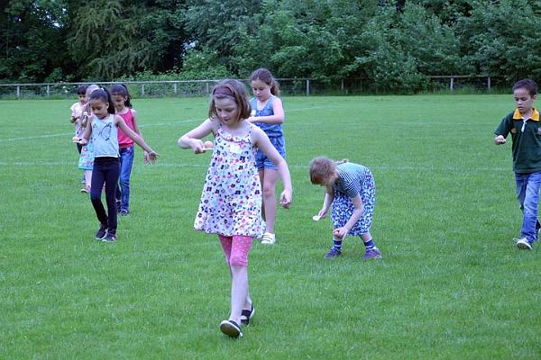 Steeple Aston Gallery/2017 Pictures/Whit Races/9. Egg - spoon race Steeple Aston Gallery/2017 Pictures/Whit Races/9. Egg - spoon race