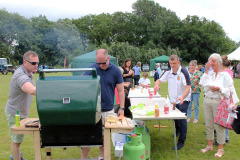 027-Hungry-BBQ-customers