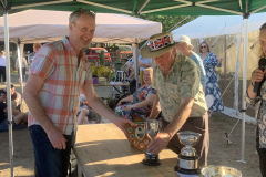 Jon-Gascoigne-receiving-the-photography-trophy-IMG_5710