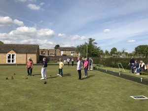 Group on bowling green 